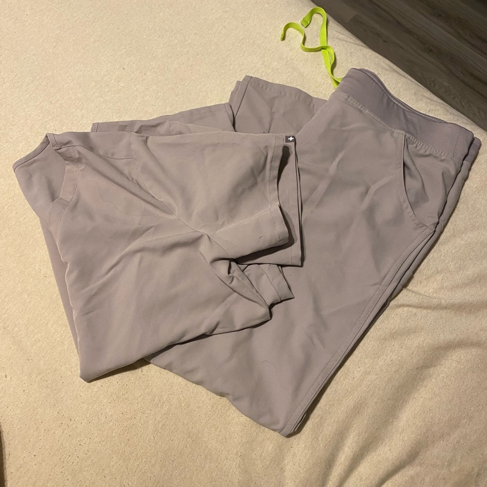 Figs scrubs